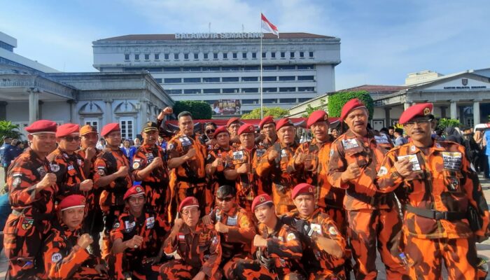 Giat upacara bendera koti MPC PEMUDA PANCASILA kota semarang.di balaikota memperingati hari kesaktian pancasila