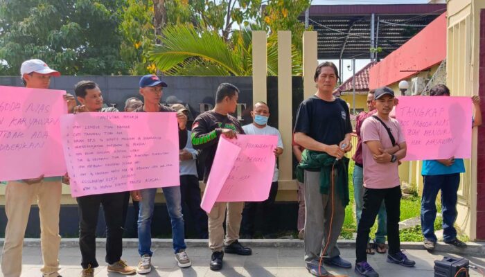 Kami Dan Rekan rekan karyawan dari pagoda mas, Sepakat untuk tidak mendukung apa aja yang sudah dilakukan oleh Hendro (Awen)