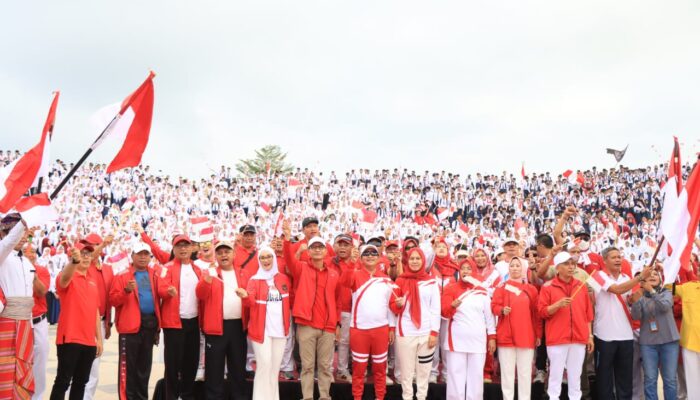 Kapolresta Mataram Hadiri Gerakan Pembagian Bendera Merah Putih Tahun 2024