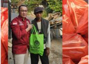 Pimpinan Media Purna Polri, Noven Saputera S.H Turun Kejalan Berbagi Kasih Berikan Paket Sembako