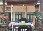 Korem 132/Tdl Bersama Masyarakat Melaksanakan Sholat Jumat di lanjutkan Berbagi Berkah:”Dua Panggilan Allah SWT”.