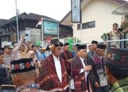 ANTUSIAS MASYARAKAT MENYAMBUT KEDATANGAN GUS IRAWAN PASARIBU DI KECAMATAN MARANCAR KABUPATEN TAPANULI SELATAN(SUMUT)