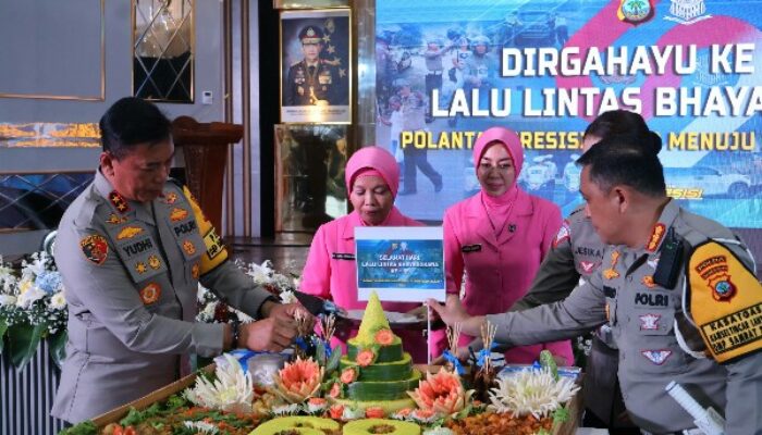 Dimeriahkan Pocil, Polda Sulut Gelar Syukuran Hari Lalu Lintas Bhayangkara ke-69. 