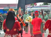 Disambut Meriah Prajurit, Danrem 132/Tdl Brigjen TNI Deni Gunawan, S.E. Kunjungi Yonif 714/SM