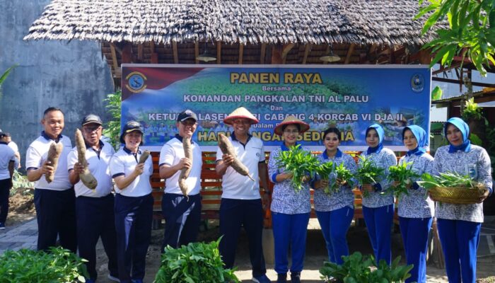 Lanal Palu Gelar Olah Raga Bersama Dan Panen Raya Peringati Hari Ketahanan Pangan Sedunia