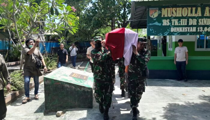 Kasrem 132/Tadulako Berangkatkan Jenazah Letkol Inf Jufri Halimu,S.E.,(Alm), Menuju Kabupaten Banggai