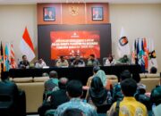 Kasrem 132/Tdl Hadiri Rapat Kunjungan Kerja Komisi II DPR RI: Korem 132/Tadulako Siap Wujudkan Pilkada yang Damai