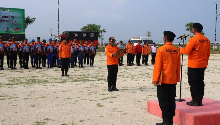 SIMULASI PENANGANAN KAPAL TERBAKAR DI PERAIRAN BENOA