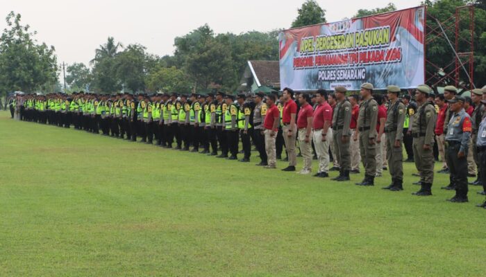 Persiapan jelang hari pencoblosan Pemilukada serentak, Polres Semarang gelar Apel Pergeseran pasukan.