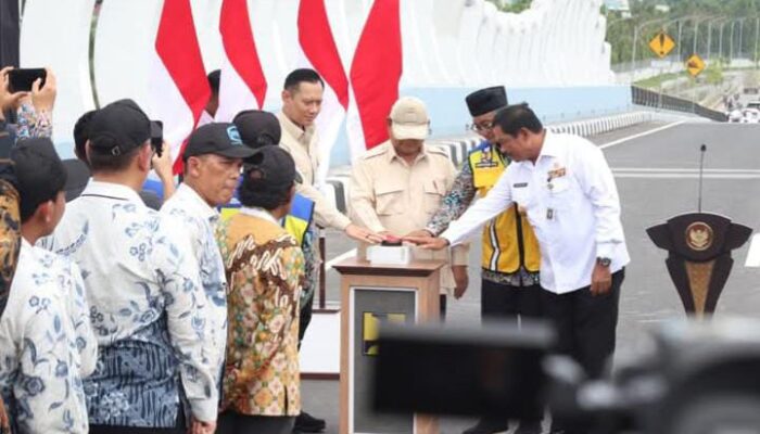 Presiden Prabowo Resmikan Jalan Layang Madukoro Semarang, Proyek Infrastruktur Pertama Pada Masa Kepemimpinannya