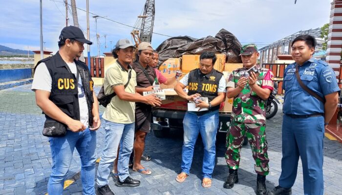 Kodim 1307/Poso Gabungan Team Bea Cukai Luwuk dan Direktorat Jenderal Perhubungan Pelabuhan Ampana Gagalkan Penyeludupan Rokok Ilegal