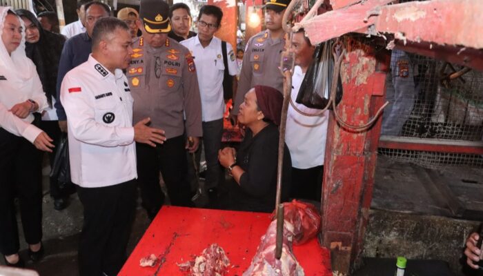 Kapolresta Palu bersama walikota Palu dan Porkopimda Tinjau Pasar Masomba,